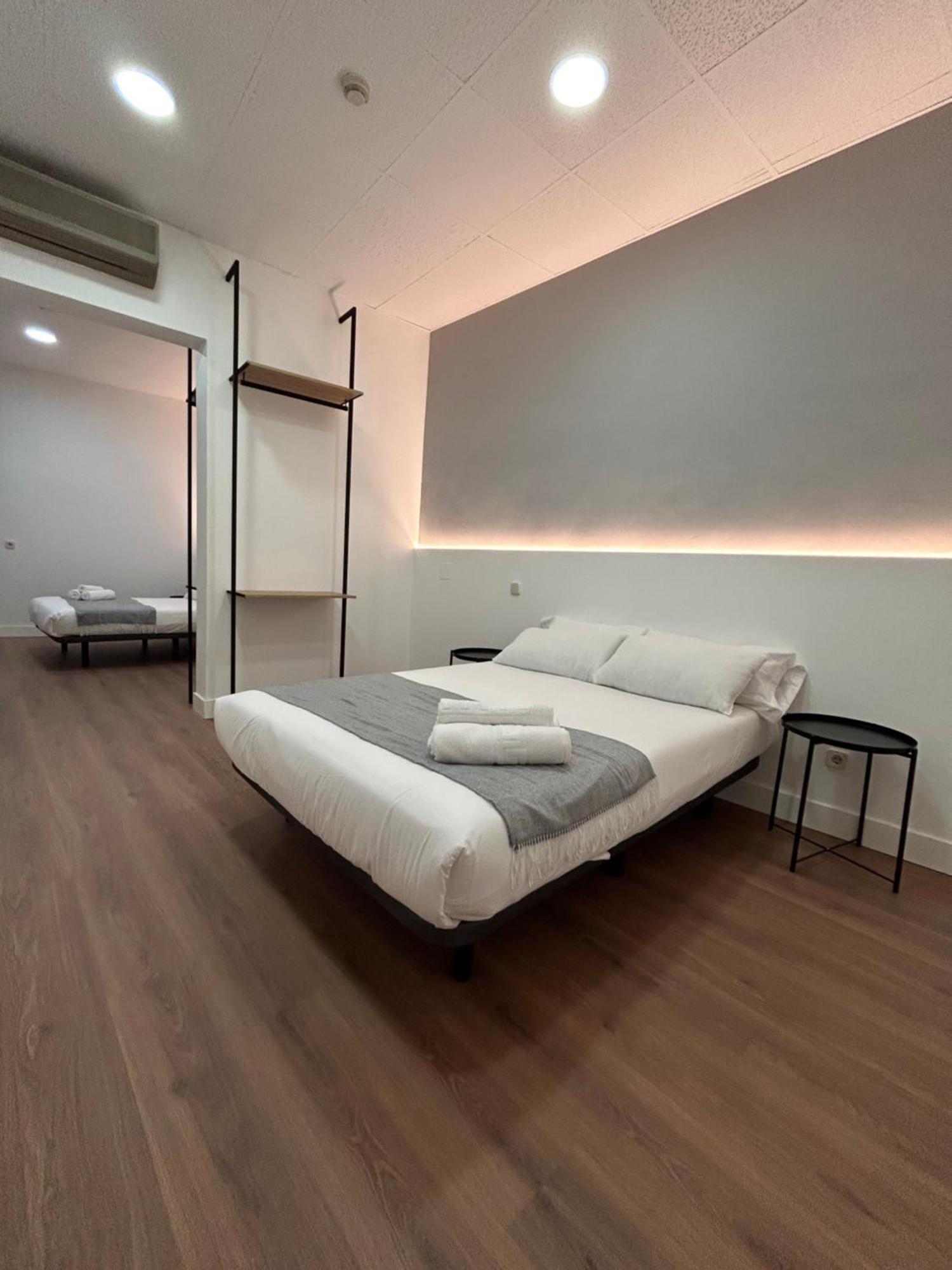 H21 Rooms Madrid Exterior photo